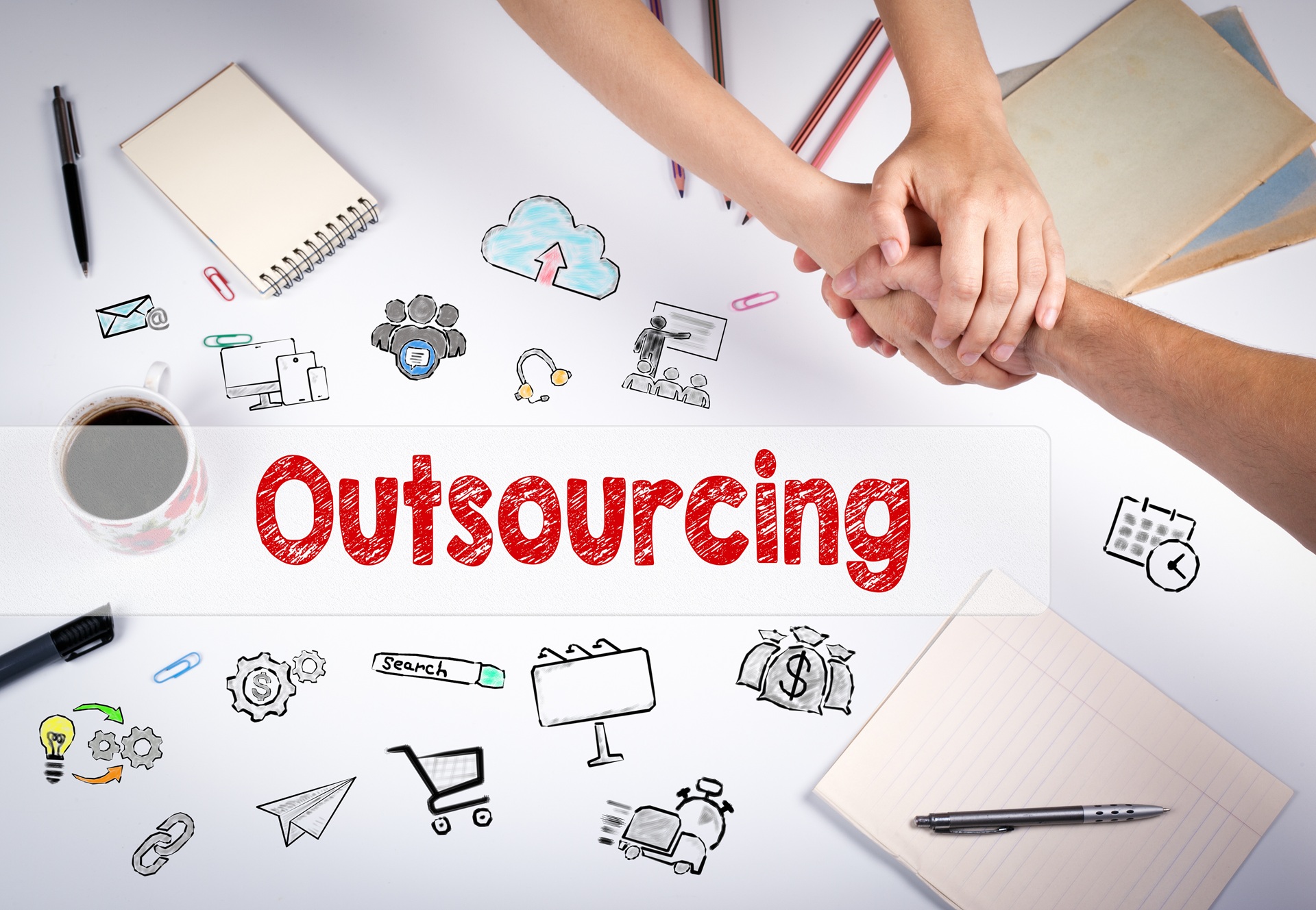 Outsourcing-Konzept mit Handschlag | Zulassungsdienst

