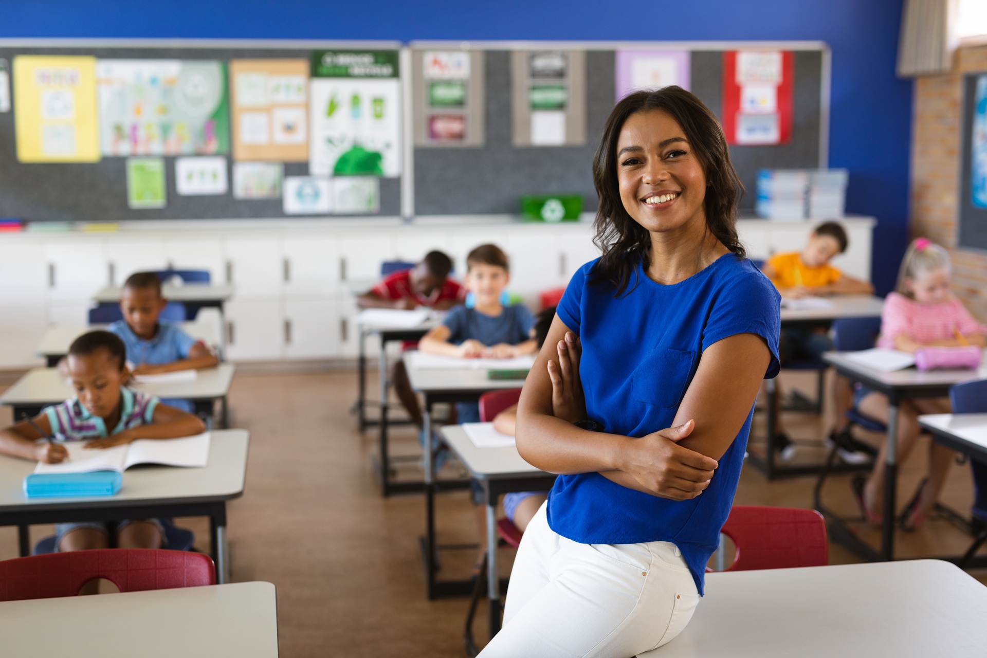 Unterrichtssituation im Klassenzimmer | Kita Assistenz